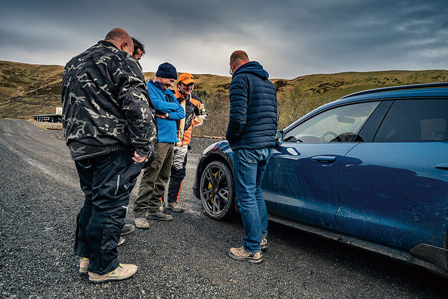 保時捷Taycan撕毀了公路上的遊戲規則,如今更想在其他一切領域稱霸天下。