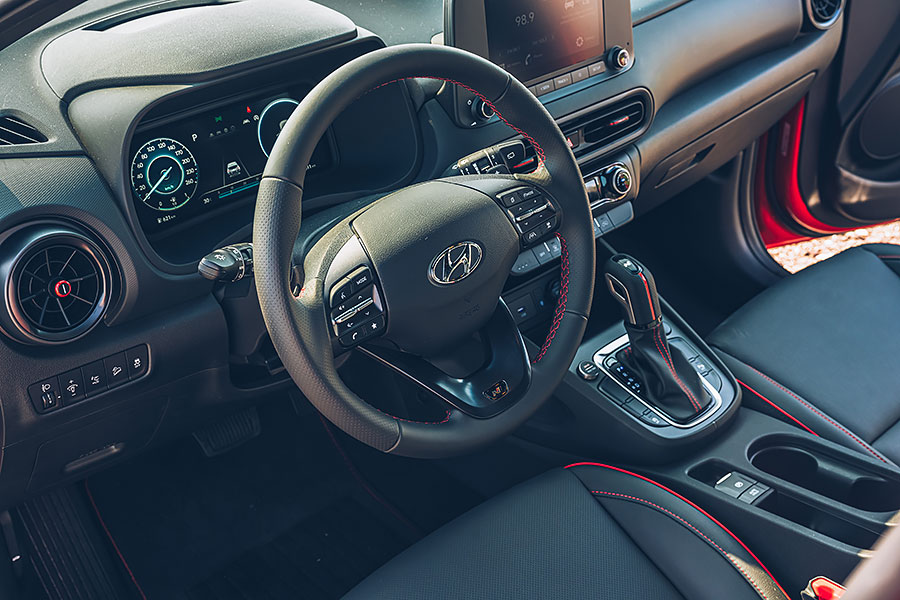 繼北風一役之後,這次TG決定對太陽發出挑戰書,一場史詩級的競賽準備開跑……。