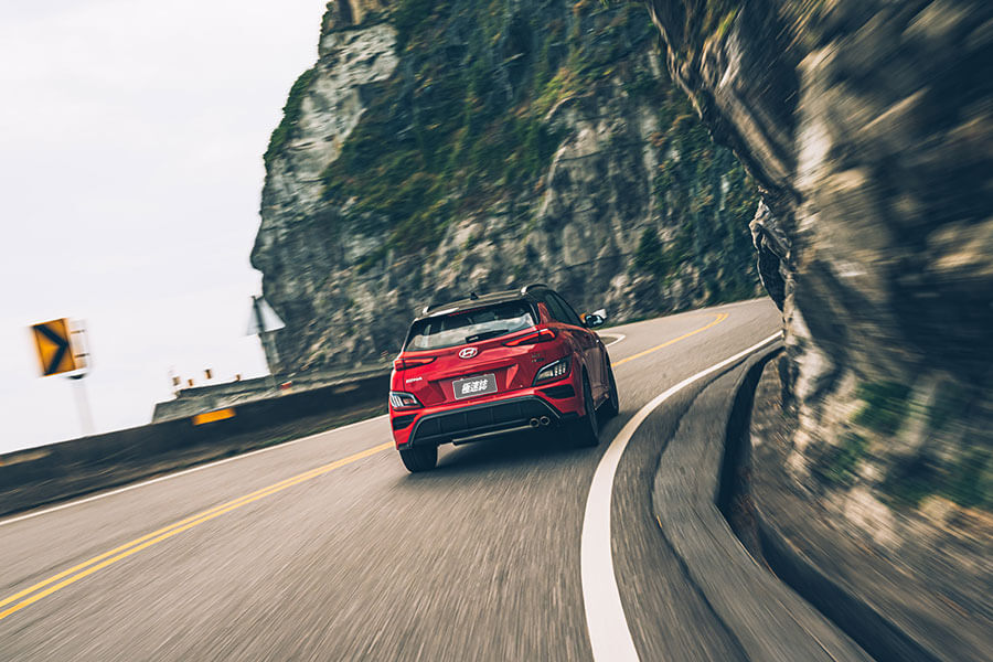 繼北風一役之後,這次TG決定對太陽發出挑戰書,一場史詩級的競賽準備開跑……。