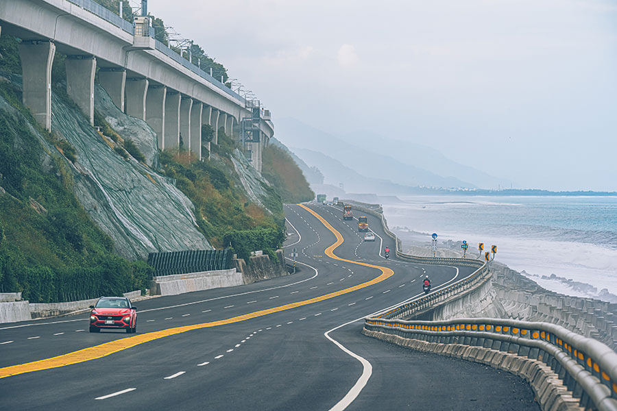 繼北風一役之後,這次TG決定對太陽發出挑戰書,一場史詩級的競賽準備開跑……。