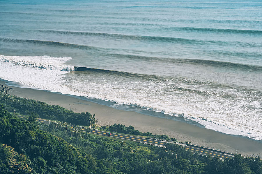 繼北風一役之後,這次TG決定對太陽發出挑戰書,一場史詩級的競賽準備開跑……。