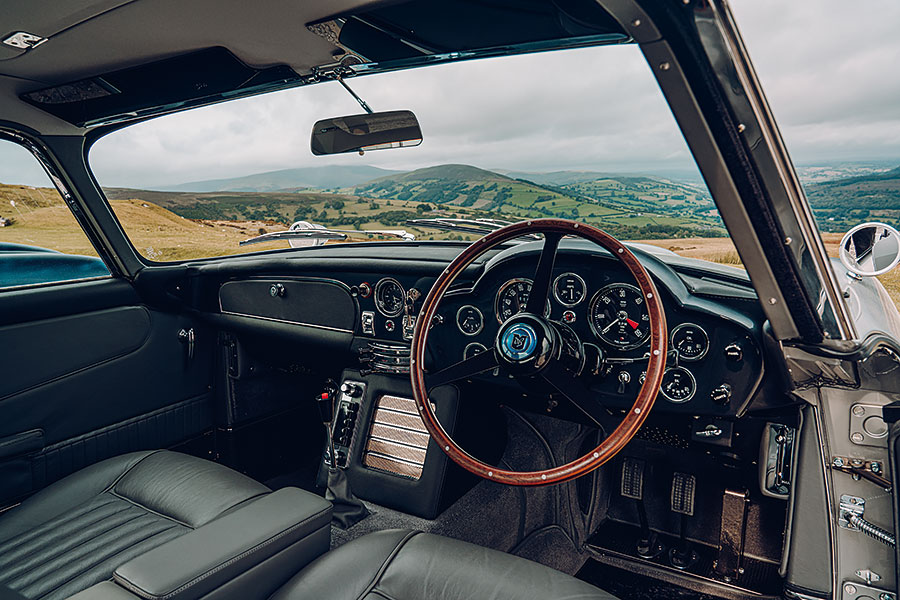 這些仙界經典也許非凡人所能企及，但它們無不包含現代超跑值得借鏡的妙處。