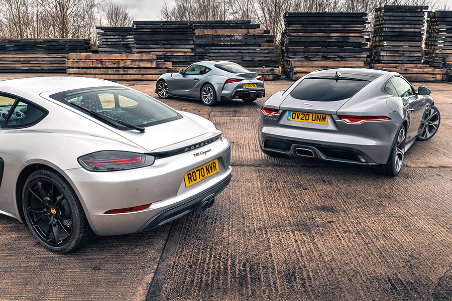 豐田憑著新型2.0公升Supra成為最後一家把小容積四汽缸引擎裝到輕盈轎跑上的汽車生產商,如今正是時候安排它會一會兩位成名對手。