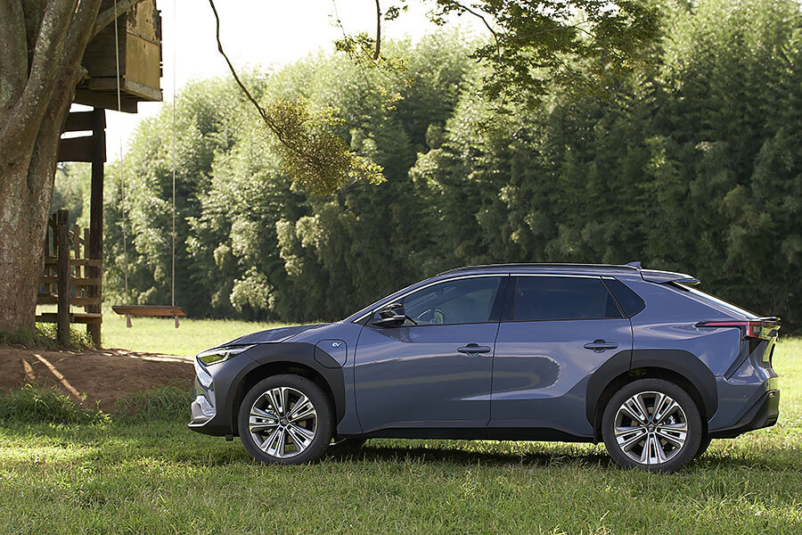 這只是一輛平淡無奇的電動休旅車?不,這可是速霸陸對於太陽和土地的感謝之情。