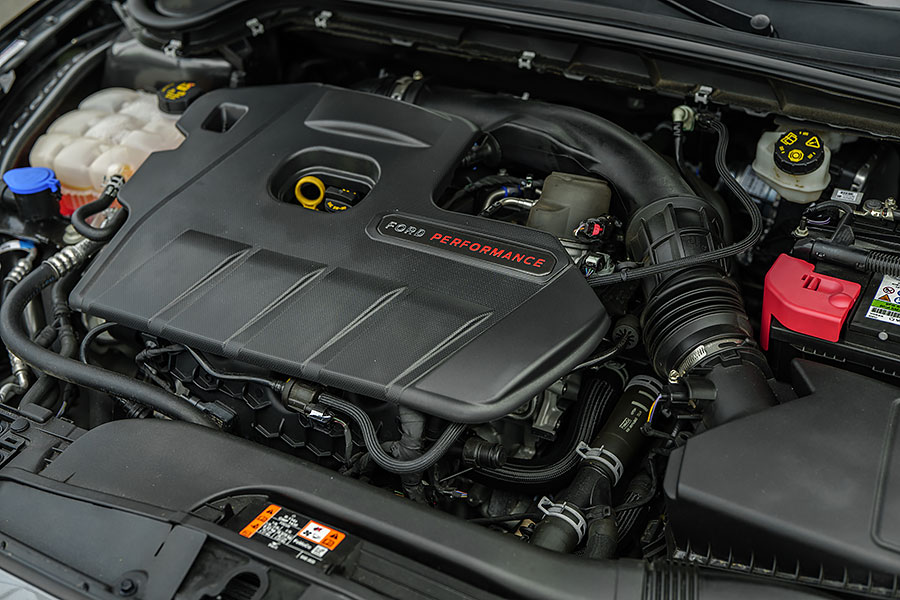 時不我予,2021顯然市場焦點不在鋼砲身上,光想湊齊三部新車居然要耗費這麼大的勁兒……