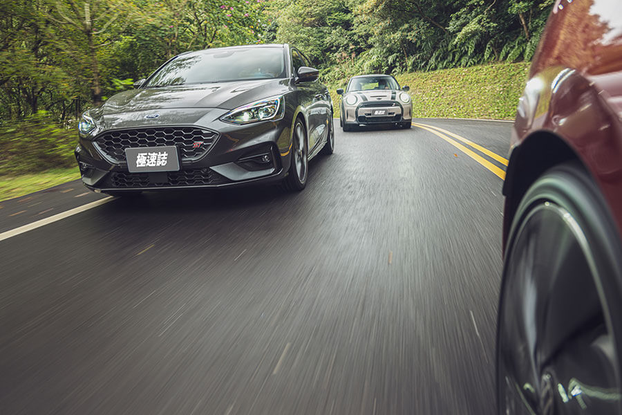 時不我予,2021顯然市場焦點不在鋼砲身上,光想湊齊三部新車居然要耗費這麼大的勁兒……