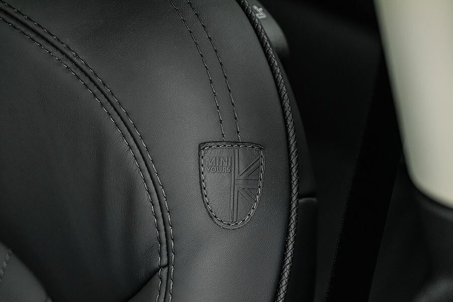 時不我予,2021顯然市場焦點不在鋼砲身上,光想湊齊三部新車居然要耗費這麼大的勁兒……