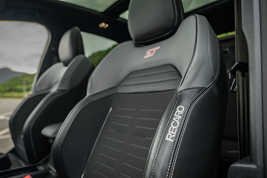 時不我予,2021顯然市場焦點不在鋼砲身上,光想湊齊三部新車居然要耗費這麼大的勁兒……