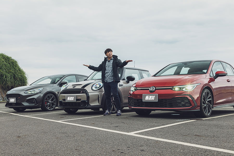 時不我予,2021顯然市場焦點不在鋼砲身上,光想湊齊三部新車居然要耗費這麼大的勁兒……