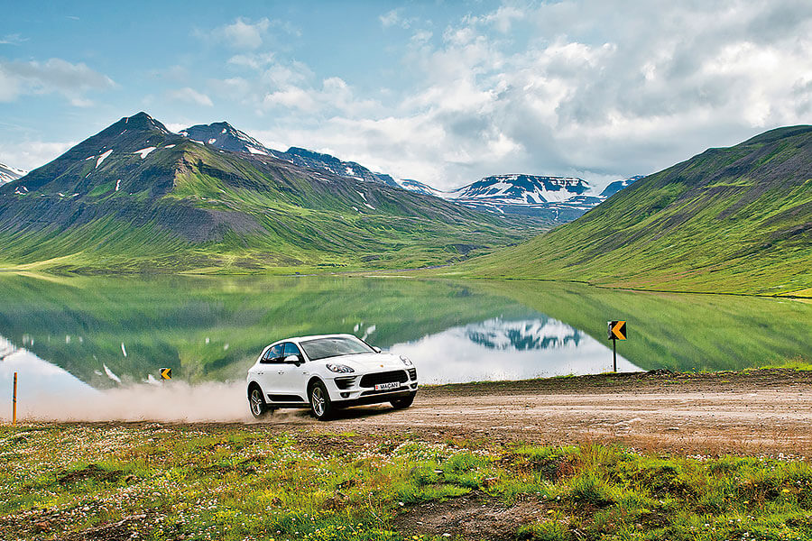 從最風光傑作,至到最慘淡低潮,這裡備妥你想知的一切,以及許多你不曾知道的保時捷逸聞軼事。