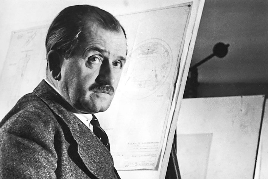 從最風光傑作,至到最慘淡低潮,這裡備妥你想知的一切,以及許多你不曾知道的保時捷逸聞軼事。