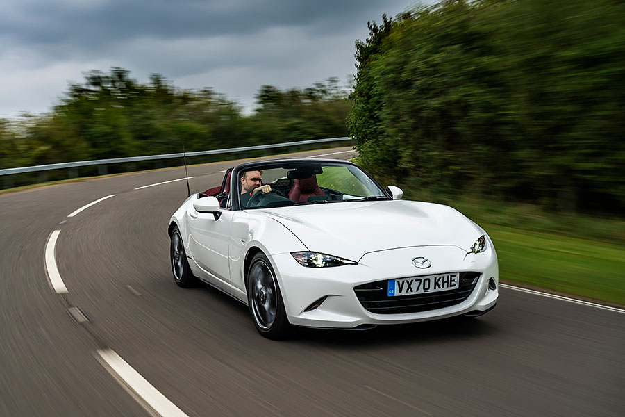 從最入門的MX-5到極罕見義大利風神，以下為幾款我輩認定的最佳敞篷車。