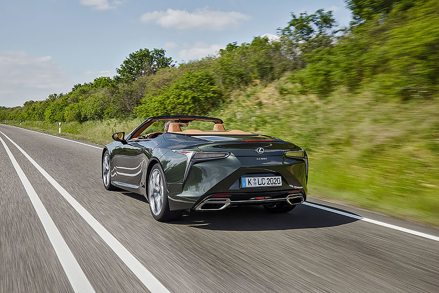 從最入門的MX-5到極罕見義大利風神，以下為幾款我輩認定的最佳敞篷車。