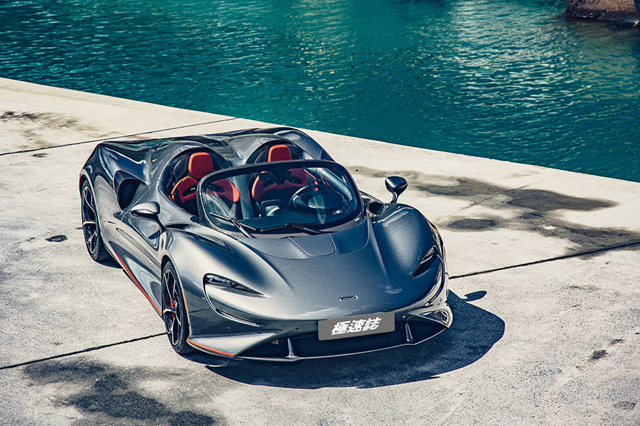 每個駕馭的動作都像在挑釁,你敢跟我一起瘋嗎?敢,那就來啊…..