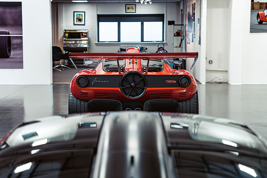 麥拉倫F1之父賣掉親生仔套現,用所得擴充世上最美妙的輕車收藏系列,各位有興趣加入導覽團一探究竟嗎?