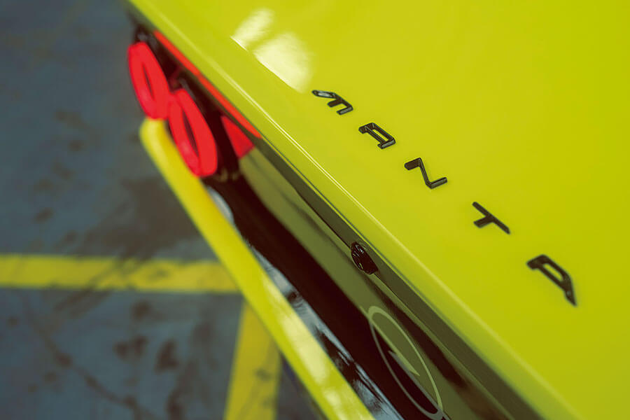 記得歐寶Manta嗎？退隱半個世紀後，Manta現已挑起一根不值得羨慕的擔子重出江湖，務使歐寶再起風雲。