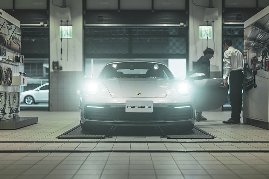 有什麼比的上駕馭保時捷要更讓人期待的呢…….