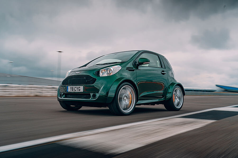 007請退開,是時候探索一下Aston Martin實實在在的絕密計劃。