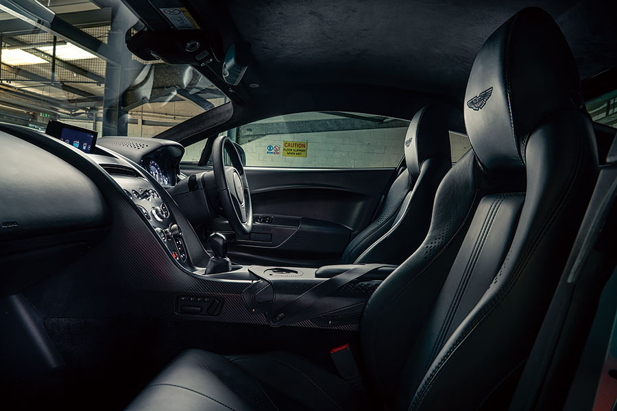 007請退開,是時候探索一下Aston Martin實實在在的絕密計劃。