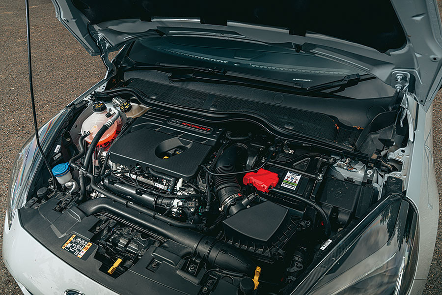 令人神往的福特Fiesta ST實在太無敵,幾乎所有對手都為之退避三舍,Mini修訂版和全新超級現代有本事拉長勝將軍下馬乎?