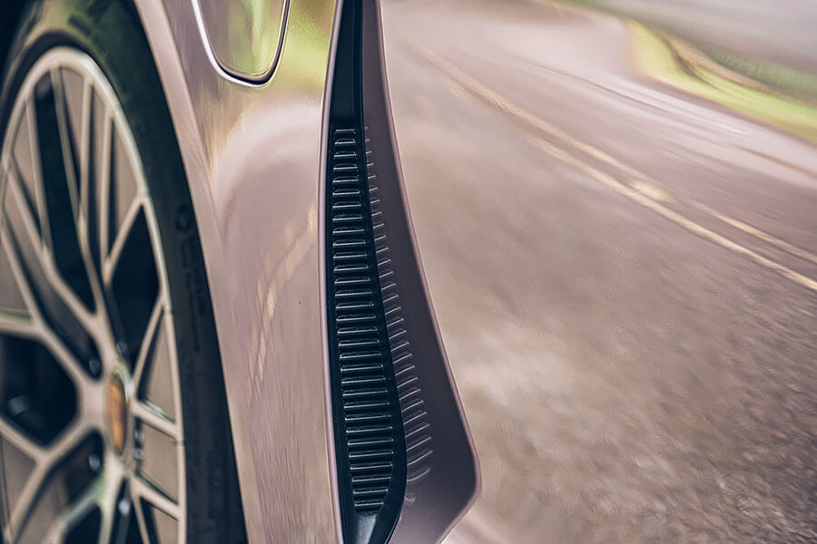 就機械架構來說,這是你可以買到最具保時捷精神的四門跑房。