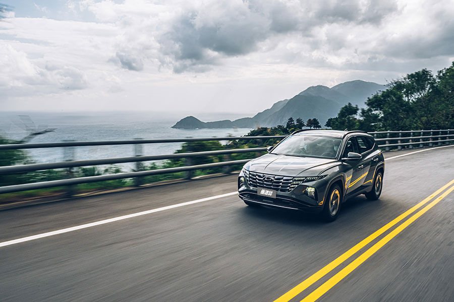 哇曲密,家用SUV的確不一定要長得溫良恭儉、秀外慧中。