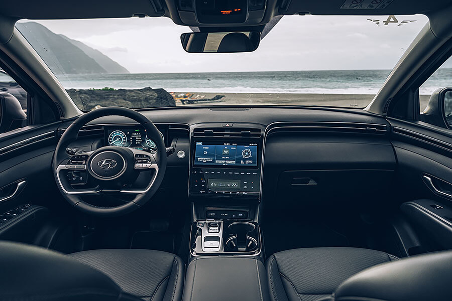 哇曲密,家用SUV的確不一定要長得溫良恭儉、秀外慧中。