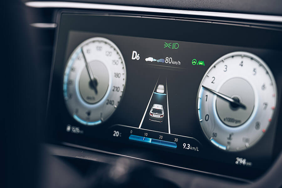 哇曲密,家用SUV的確不一定要長得溫良恭儉、秀外慧中。