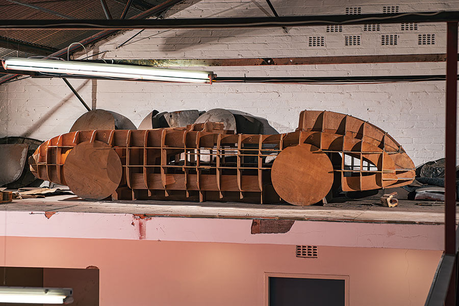 汽車基本上不就是一副巨大拼圖嗎?就讓我們介紹一位用3D拼圖實現車迷夢想的仁兄給大家認識認識吧。