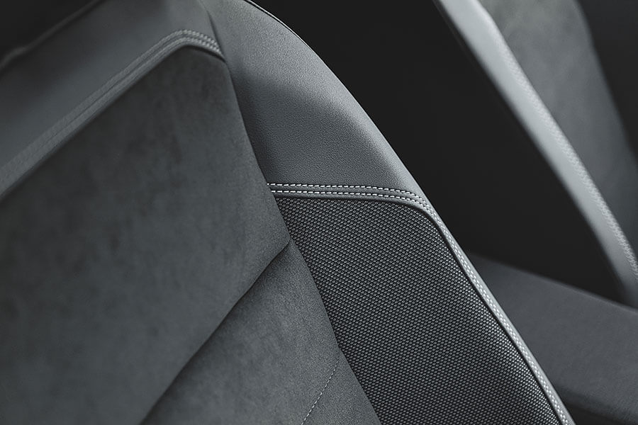 原來福斯並未放棄百萬元以下入門掀背,這次小改Polo站出來大喊我還在!!