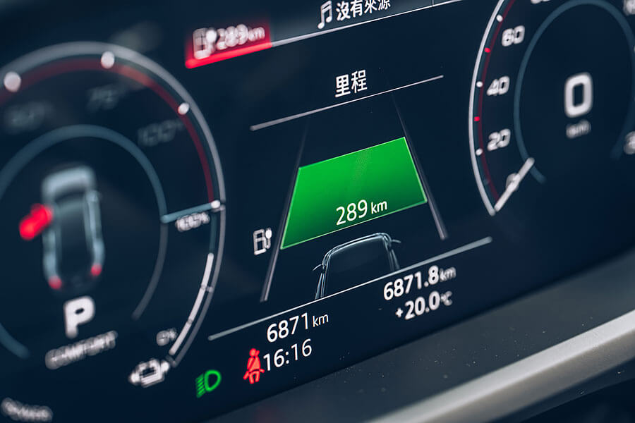 不像預期中那般科幻,但反而更讓人感動。