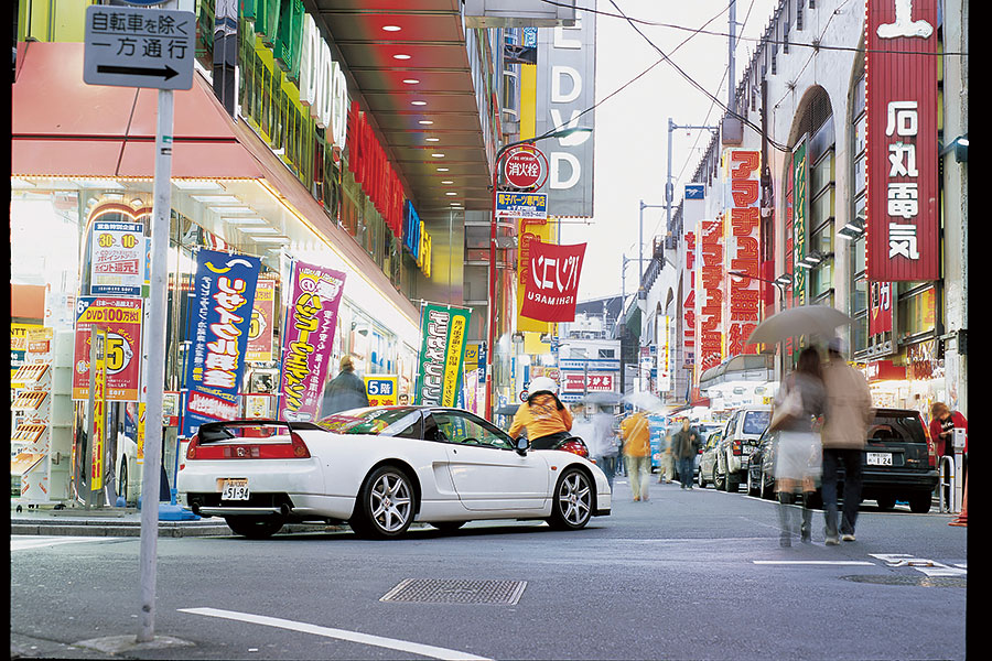 從最風光傑作,至到最慘淡低潮,這裡有你想知的一切,以及好些你不想知的本田逸聞軼事。