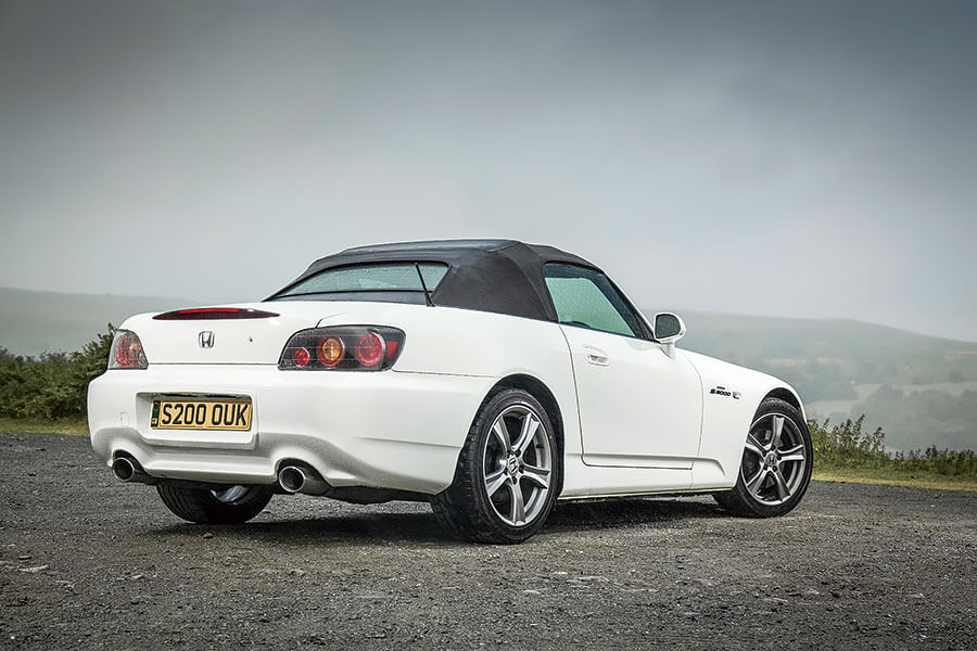 從最風光傑作,至到最慘淡低潮,這裡有你想知的一切,以及好些你不想知的本田逸聞軼事。