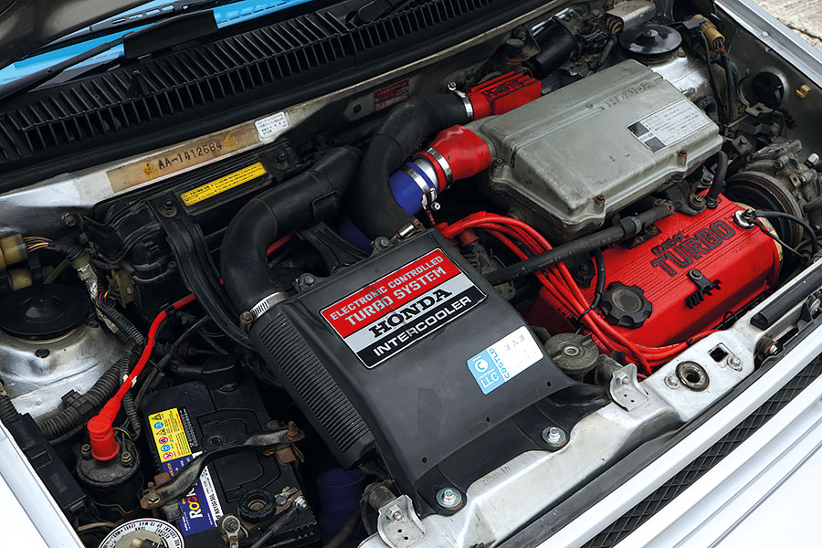 本田City(香港叫Jazz),是日本七、八十年代黃金歲月的見證,其中Turbo II型號(外號鬥牛犬)更是很瘋狂的設計。