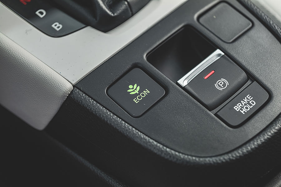 管他油幾分、電幾趴，看過小說都知道天雷雙劍要合璧才最強。