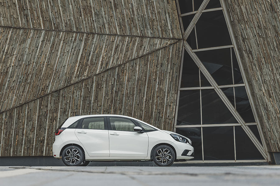 管他油幾分、電幾趴，看過小說都知道天雷雙劍要合璧才最強。