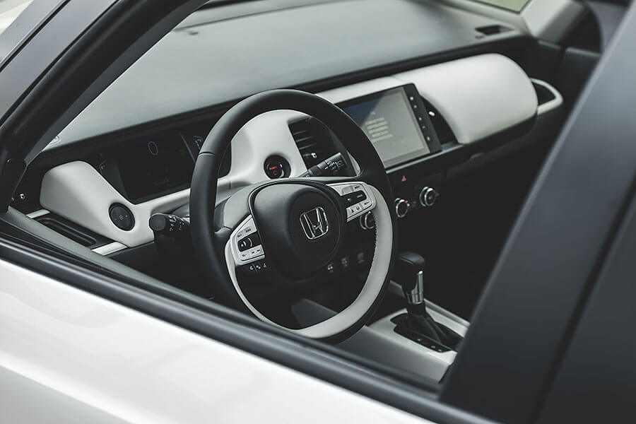 管他油幾分、電幾趴，看過小說都知道天雷雙劍要合璧才最強。