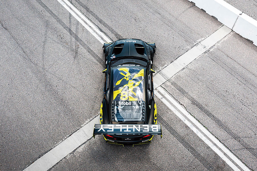 身在現場觀看賓利挑戰派克峰幕後情況,然後親身一試這個非常霸道的GT3挑戰者有多少斤兩,心血少一點也吃不消……