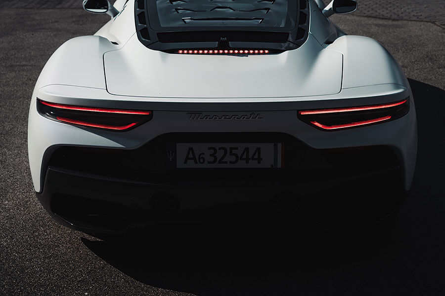 瑪莎拉蒂東山再起的路途迂迴曲折,作為新型MC20的測試路線再好不過。