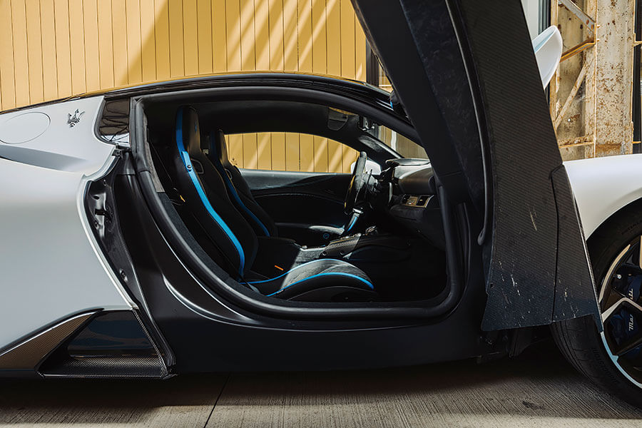 瑪莎拉蒂東山再起的路途迂迴曲折,作為新型MC20的測試路線再好不過。