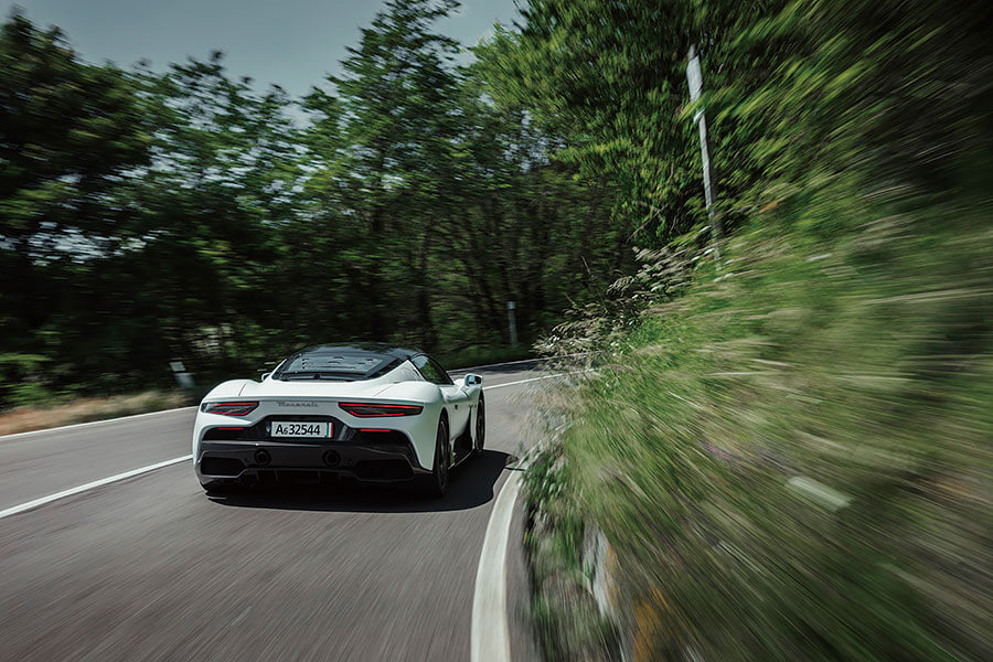 瑪莎拉蒂東山再起的路途迂迴曲折,作為新型MC20的測試路線再好不過。