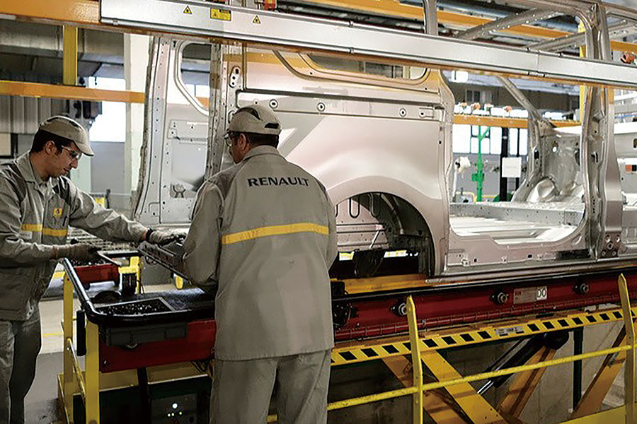 從最風光傑作,至到最慘淡低潮,這裡備妥你想知道的一切,以及許多你未曾注意的雷諾逸聞軼事。