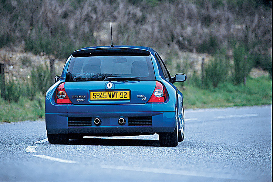 從最風光傑作,至到最慘淡低潮,這裡備妥你想知道的一切,以及許多你未曾注意的雷諾逸聞軼事。