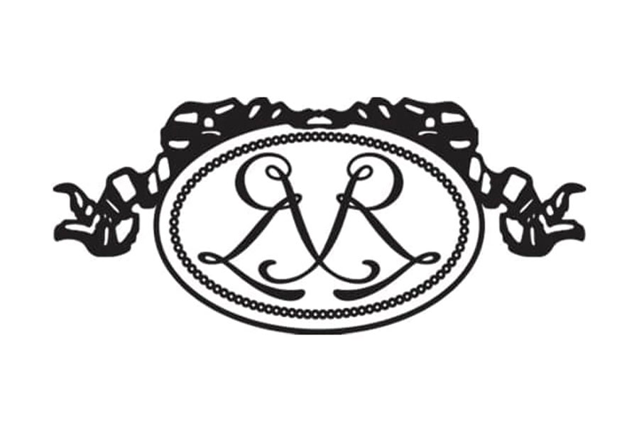 從最風光傑作,至到最慘淡低潮,這裡備妥你想知道的一切,以及許多你未曾注意的雷諾逸聞軼事。