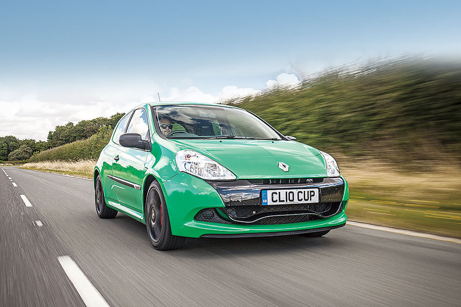 從最風光傑作,至到最慘淡低潮,這裡備妥你想知道的一切,以及許多你未曾注意的雷諾逸聞軼事。