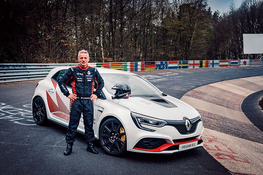 從最風光傑作,至到最慘淡低潮,這裡備妥你想知道的一切,以及許多你未曾注意的雷諾逸聞軼事。