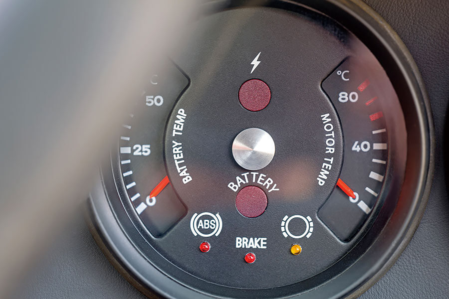 怎樣做才能把現代經典汽車電氣化,如同炸排骨簡單又好吃,同時無損成其偉業的魔法呢?問問Everrati吧。