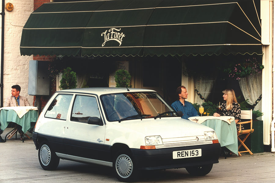 我們去了杜林上門拜會曠世設計天才暢談Miura、iPhone,以及他對自己最享負盛名的作品以現代手法再續前緣一事有何感想……