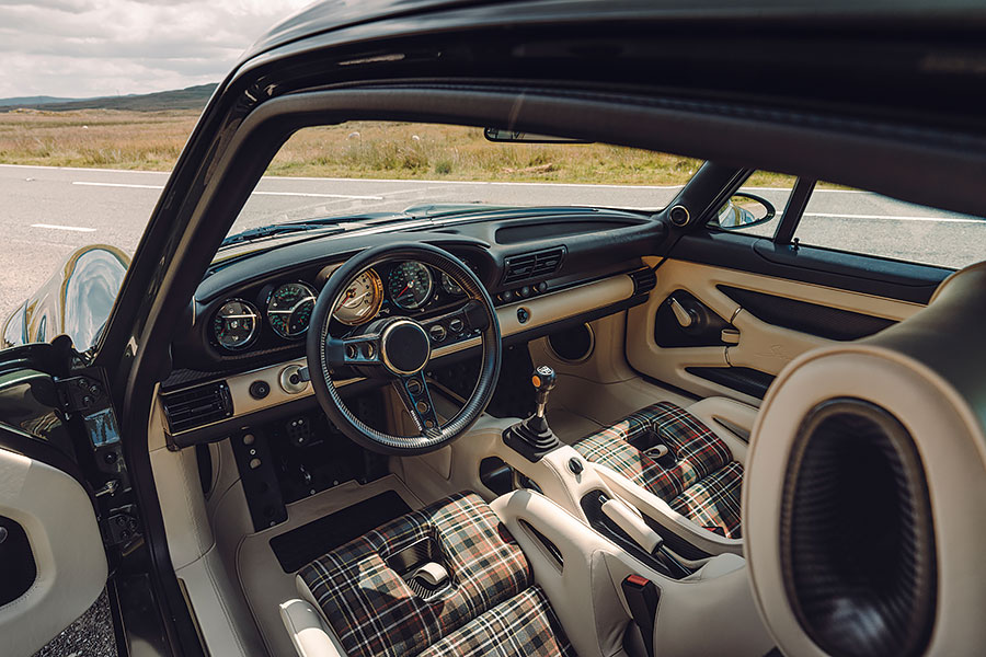 Singer的DLS計劃只在乎一件事 ——打造十全十美的氣冷911。他們是否會不經意間順便打造出十全十美的汽車呢?