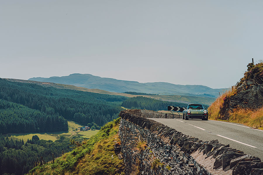 Singer的DLS計劃只在乎一件事 ——打造十全十美的氣冷911。他們是否會不經意間順便打造出十全十美的汽車呢?